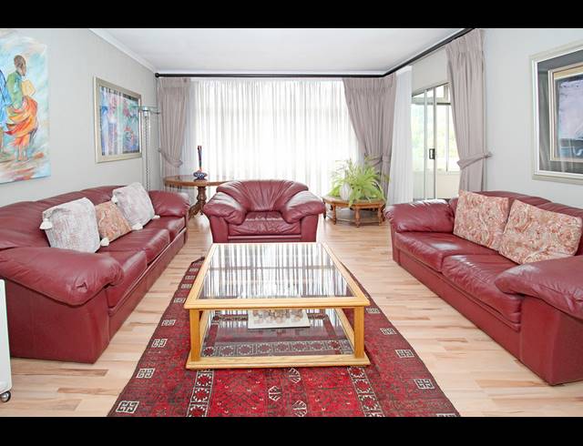 4 BEDROOM APARTMENT FOR SALE IN ST ANDREWS